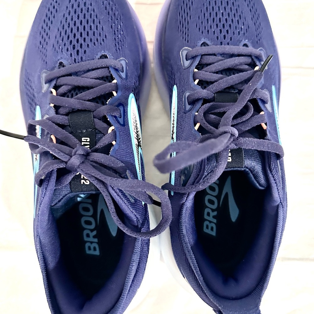 Brooks Women's Athletic Shoes - Blue